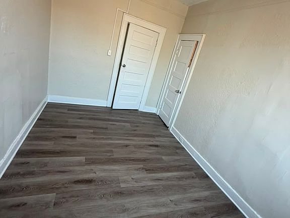 5th image of 329 Park Ave #15