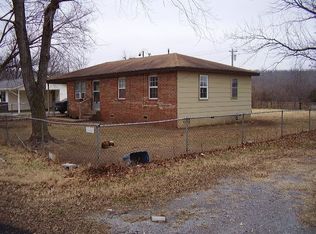 638 Green Country Dr, Tahlequah, OK 74464