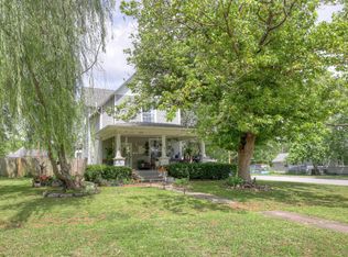 522 N Pennsylvania St, Webb City, MO 64870