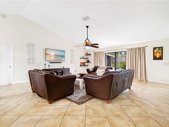 5th image of 4481 Wyndcliff Cir
