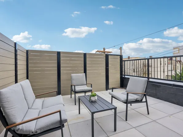 1 Mallory Avenue image 27 of 51