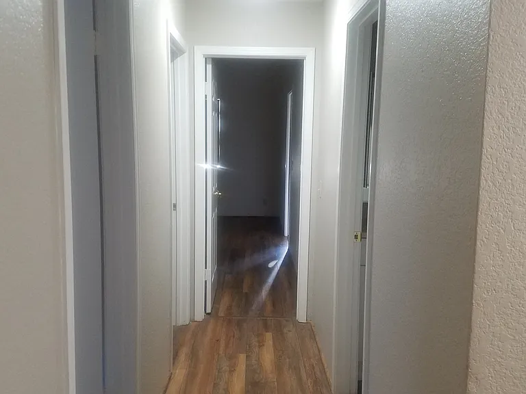 146 Valencia Way — Photo 17