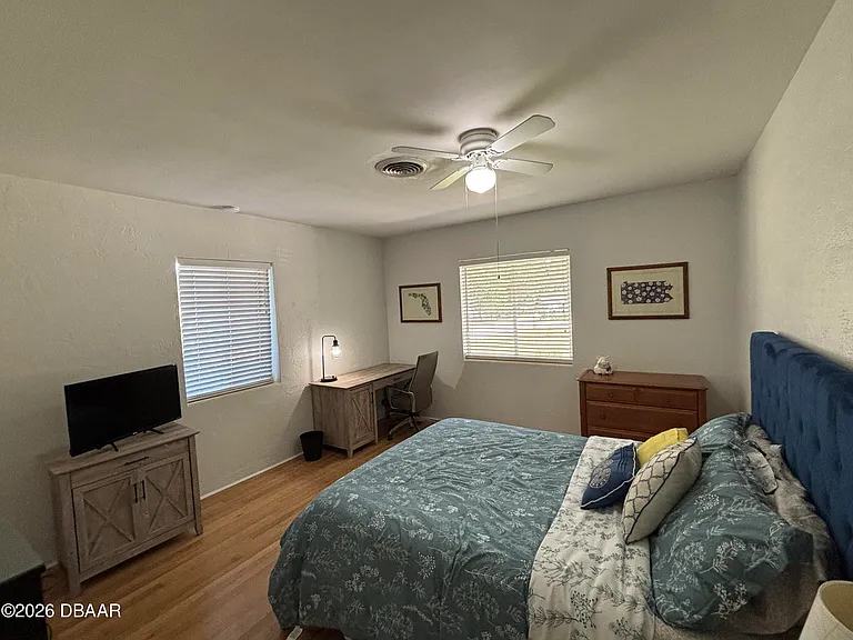 43 Warwick Ave — Photo 24
