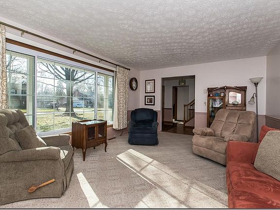 4th image of 349 Forest Meadows Dr