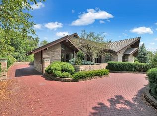 8010 W Kirkcaldy Ct, Palos Heights, IL 60463