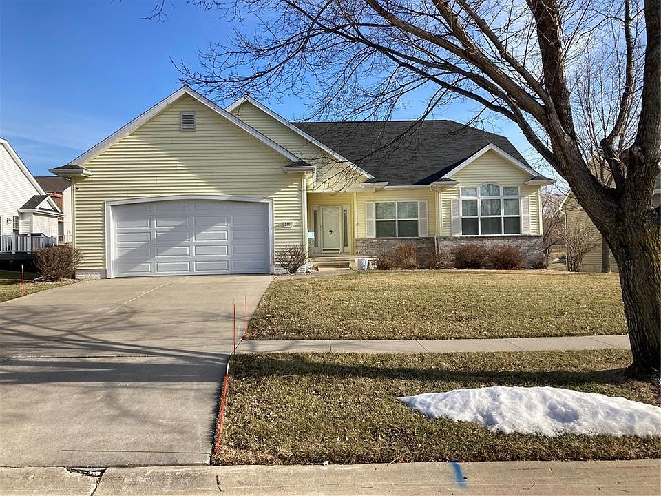 1st image of 3416 Forest Valley Ct NE
