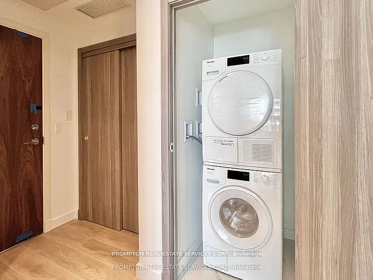 27 McMahon Dr #1808 — Photo 21