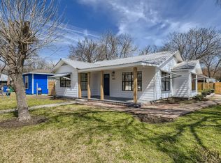 902 Hackberry St, Taylor, TX 76574