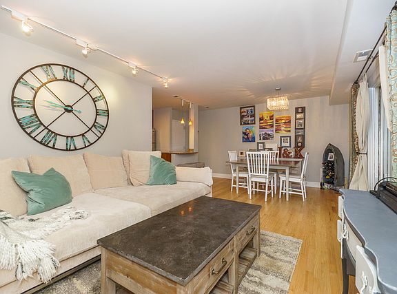 3rd image of 2140 N Lincoln Ave APT 5101