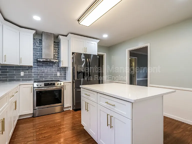 3288 Regalwoods Dr — Photo 9