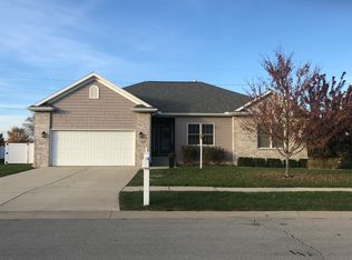 1650 Hunters Pointe Ct, Mt Zion, IL 62549