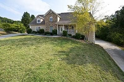 2nd image of 5405 Wildercliff Ln