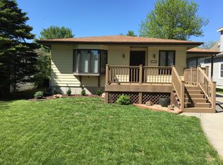735 Court St, Clay Center, KS 67432