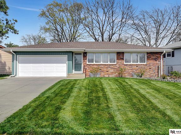 2nd image of 4910 Boeckner Ave