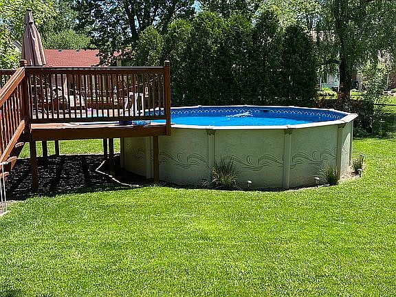 3rd image of 9216 Mayflower Dr