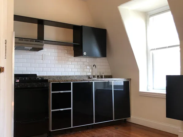 4209 Pine St APT 3F, Philadelphia, PA 19104