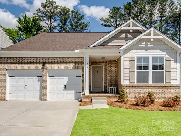 1045 Cavalier Ln, Rock Hill, SC 29730