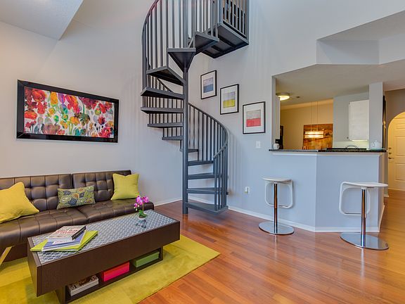 4th image of 501 Knights Run Ave #2314