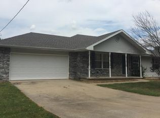 1791 W Farm Road 102, Springfield, MO 65803
