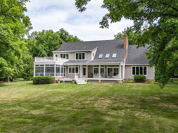 4th image of 27877 Bent Farm Ln