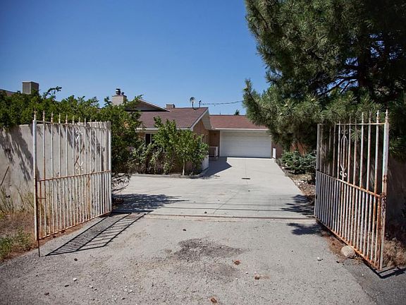 3rd image of 3677 E Little Cottonwood Rd