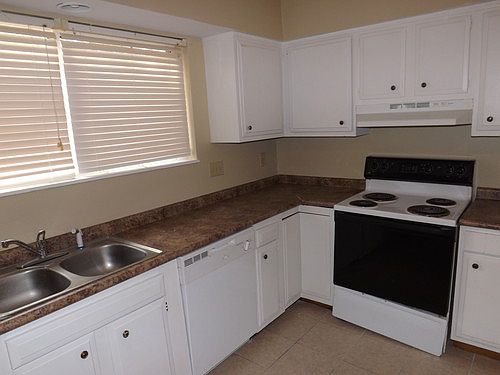 5th image of 97 Timberhill Dr APT 1