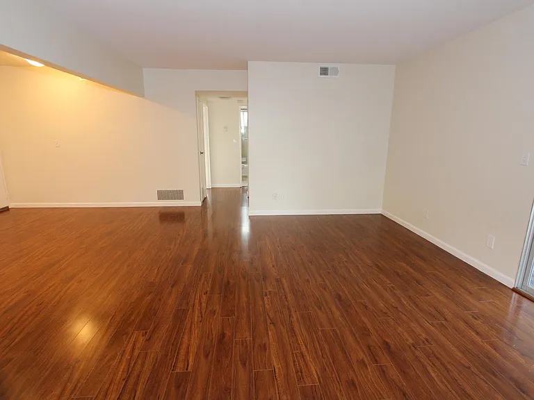 1308 Palos Verdes Dr #1 — Photo 6