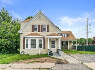 433 Union St, Rockland, MA 02370