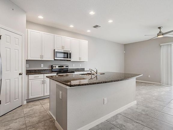 2nd image of 7054 Summer Holly Pl