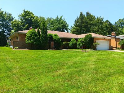 1910 Caronia Dr, Lyndhurst, OH, 44124
