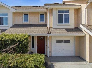 10471 Resthaven Dr #2, Sidney, BC
