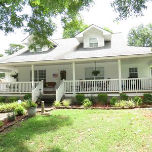 2460 Coldwater Rd, Anniston, AL, 36203