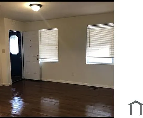 512 Baltic Ave #B — Photo 2