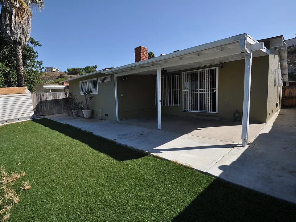 5561 Baja Dr