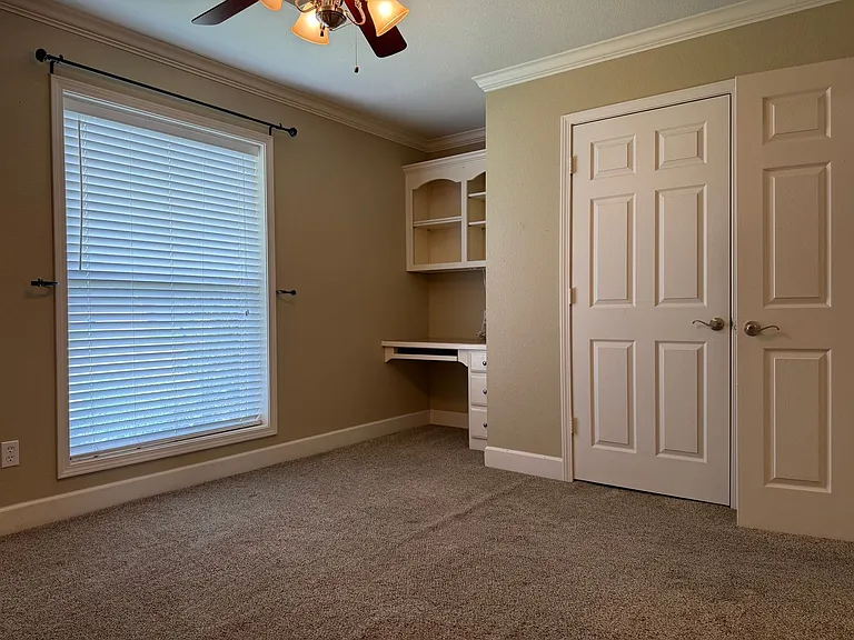 34 Lakeview Ln — Photo 13