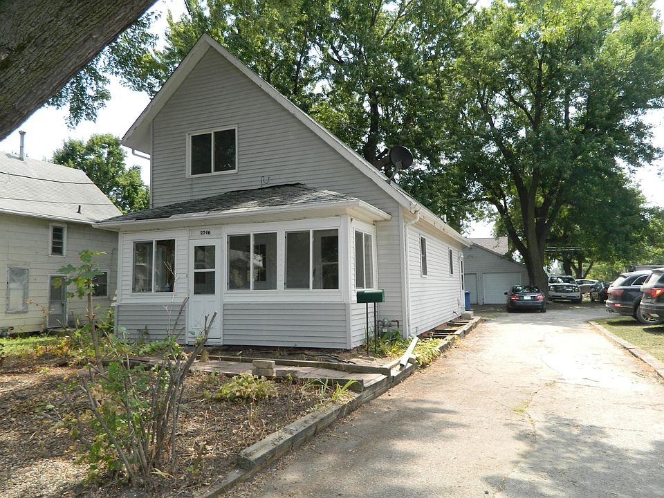 2nd image of 2746 College Ave
