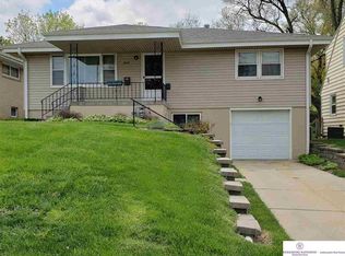 4909 Manderson St, Omaha, NE 68104