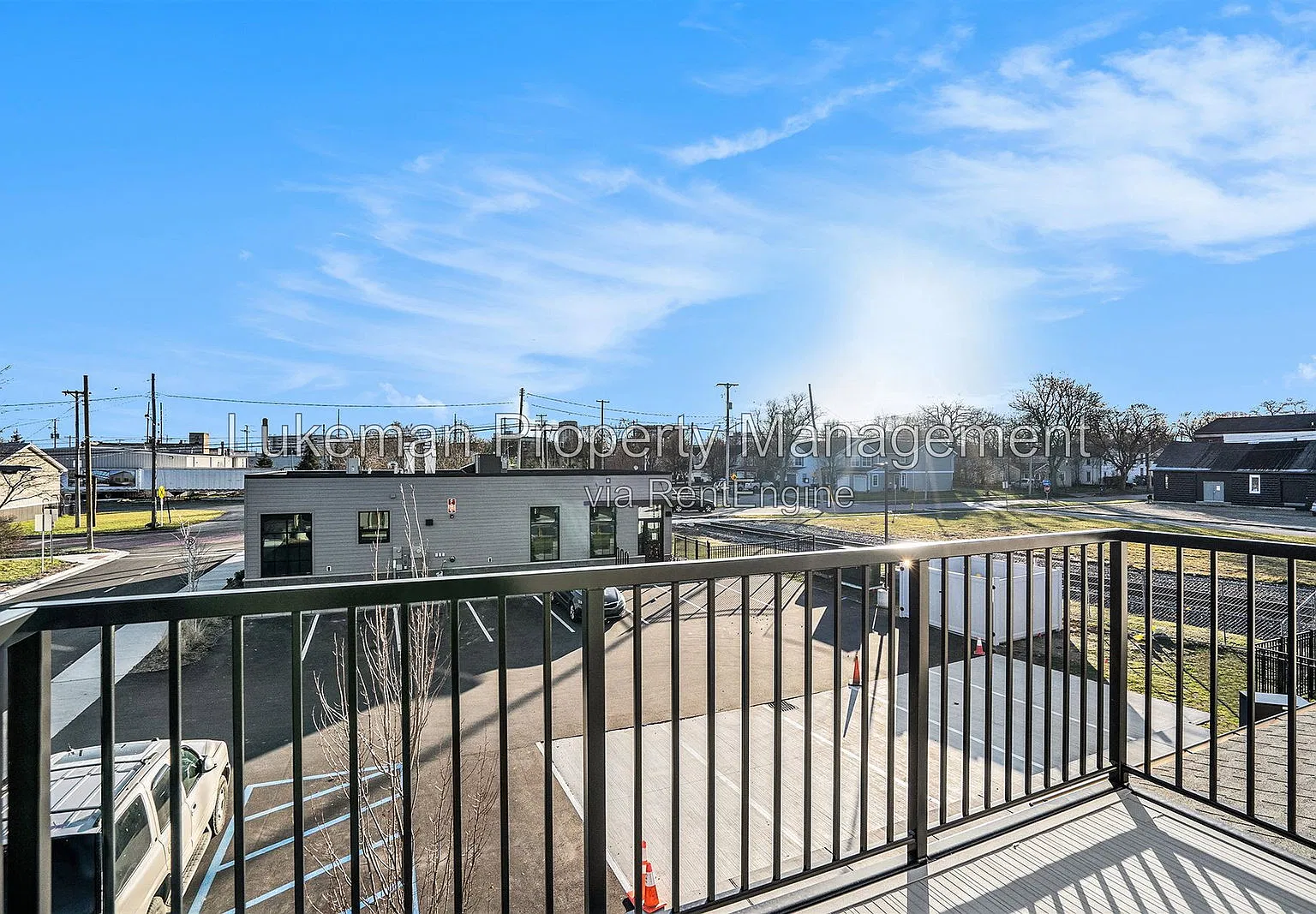 2 bed, 2.0 bath, 988 sqft, $1,650 — Photo 3