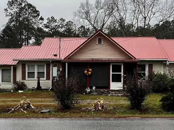 104 Lobingier Ave, Fitzgerald, GA 31750