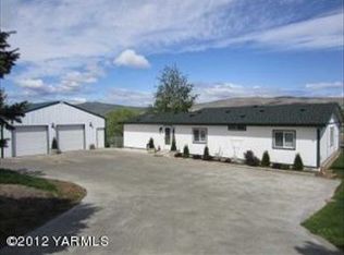 221 Jessica Ln, Yakima, WA 98908