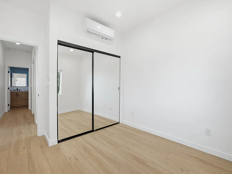 6414 Cleo St — Photo 14