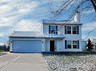 1565 Wildbrook Ct, Amelia, OH 45102