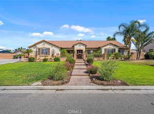 10003 Willowbrook Rd, Riverside, CA 92509