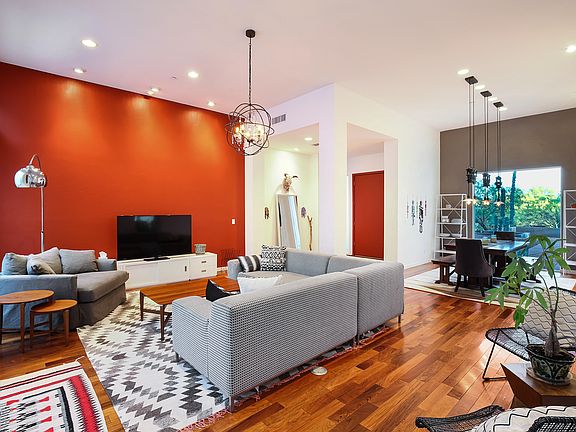 4th image of 6886 N Casas Adobes Dr