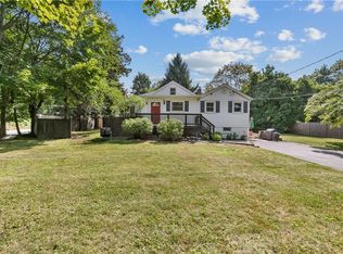 4 Roslyn Rd, Carmel, NY 10512