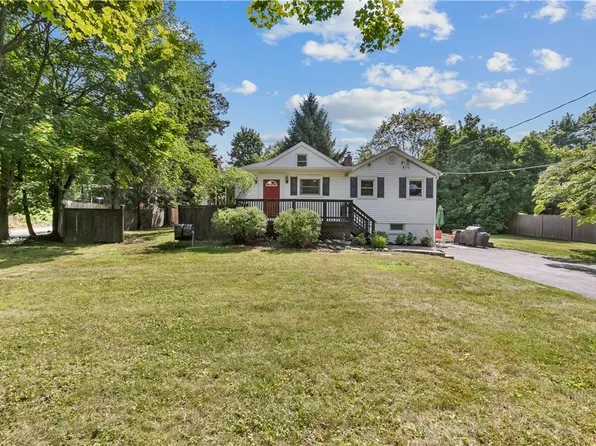 4 Roslyn Road, Carmel, NY 10512