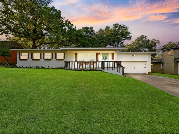 1310 W Cedar St, Arlington, TX 76012