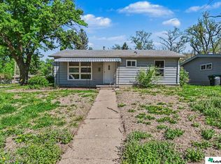 4440 Vernon Ave, Omaha, NE 68111