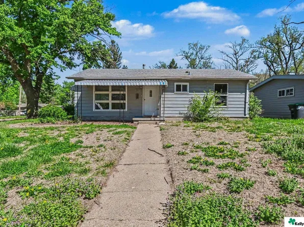 4440 Vernon Ave, Omaha, NE 68111