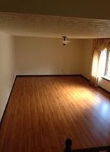 2nd image of 1521 Valley View Dr